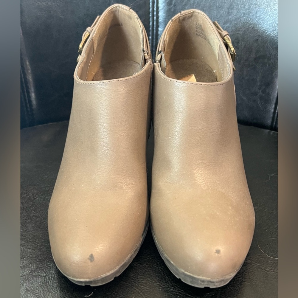 Taupe heel booties sz 7.5